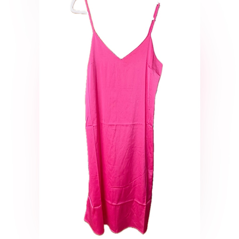 Influencer The Drop Ana Silky V-Neck Midi Slip Dress in Hot Pink Size Medium NWT - Picture 10 of 16